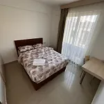 Kyrenia, Center Prestige * קיירניה