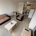 Kyrenia, Center Prestige 公寓 *