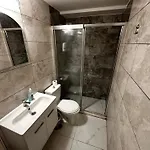 Kyrenia, Center Prestige 公寓 凯里尼亚