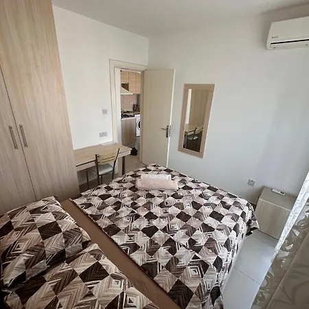 Kyrenia Center, 2 Bedroom, 1 Living Room, Residential Апартаменты Кирения