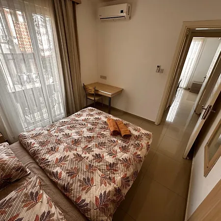 Apartment Kyrenia Center, 2 Bedroom, 1 Living Room, Residential Kyrenia (Northern Cyprus)