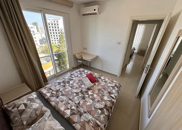 Kyrenia Center, 2 Bedroom, 1 Living Room, Residential Appartamento *