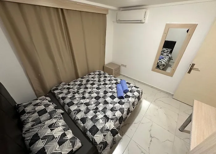 Appartamento Kyrenia Center, 2 Bedroom, 1 Living Room, Residential *